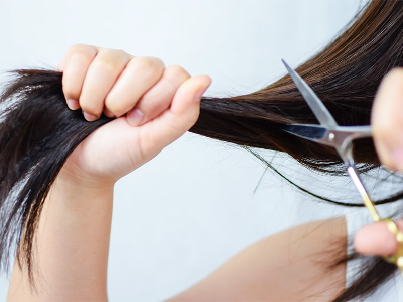 آیا کوتاه کردن مو برای جلوگیری از ریزش موثر است؟